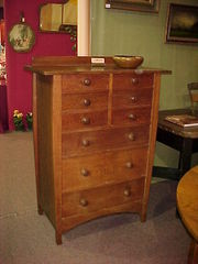 Original Antique showing the use of oak knobs.